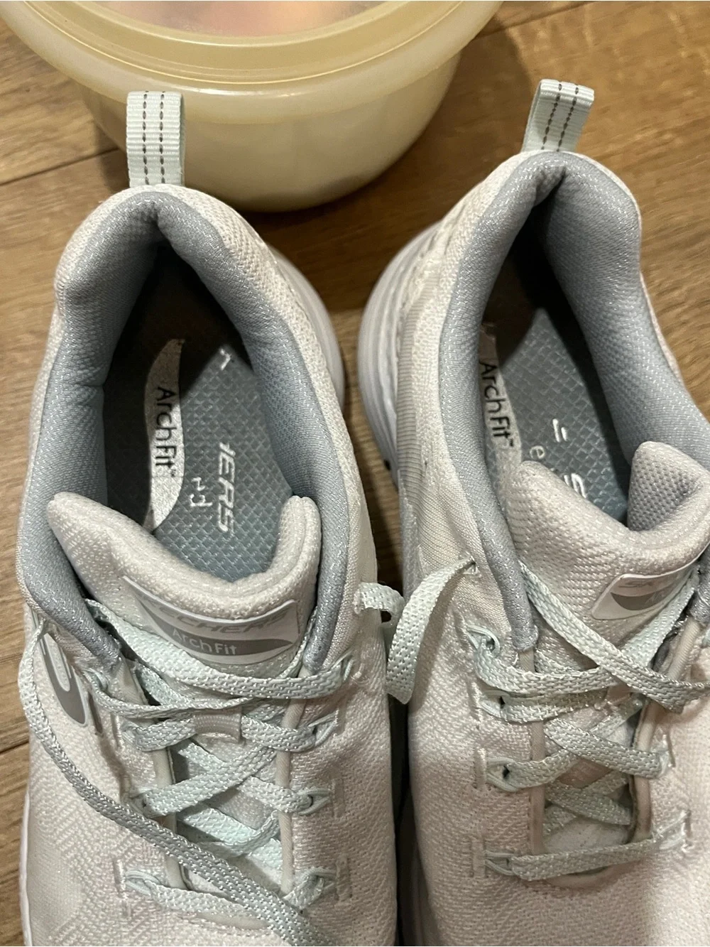 Skechers Arch Fit Women's Walking Sneakers